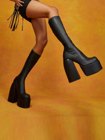 Сапоги на толстой платформе и высоком каблуке выше колена